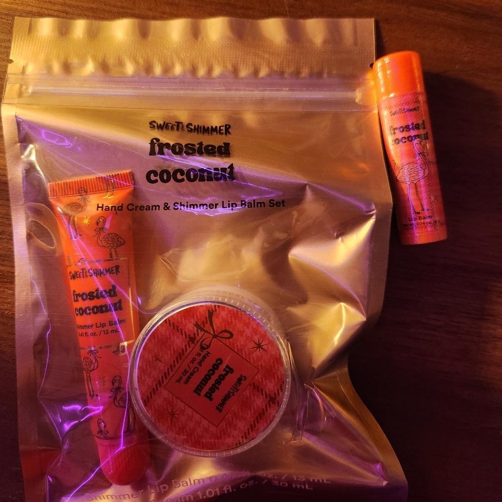 🩷 Frosted Coconut Hand Cream And 2 Lip Balms Makeup Bundle Lot